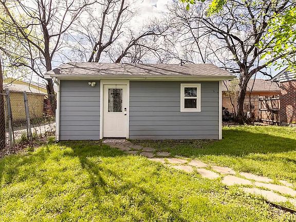 2nd image of 2914 S Montreal Ave #2