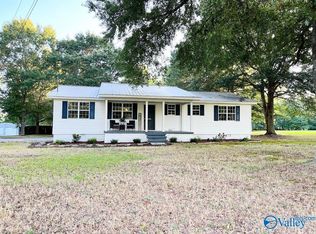 2496 Turnpike Rd, Albertville, AL 35950