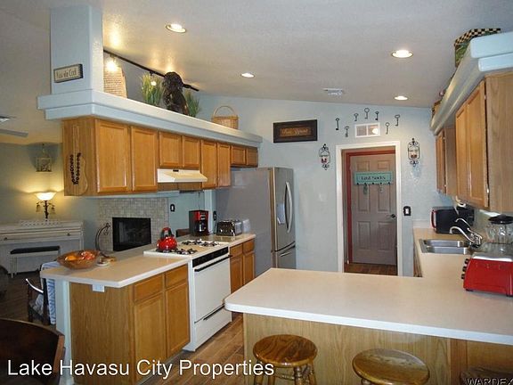 4th image of 3277 Canal Ln