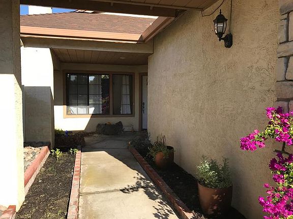4th image of 1685 Meadow Lark Ln