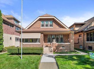 2546 S Howell AVENUE, Milwaukee, WI 53207