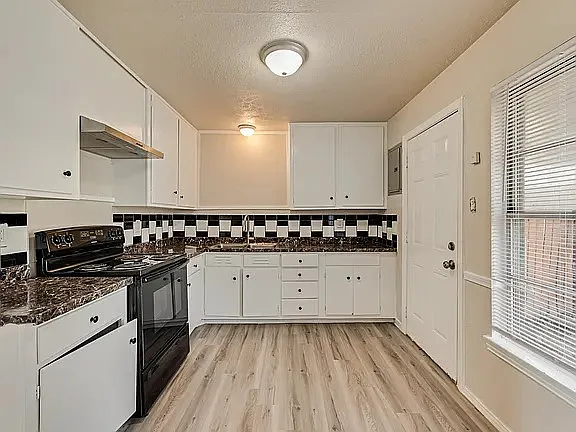 2 bed, 1.0 bath, 1218 sqft, $1,250 — Photo 3