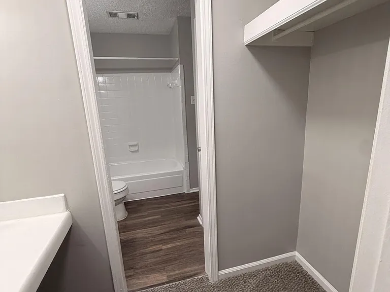 691 Creekstone Cir — Photo 8