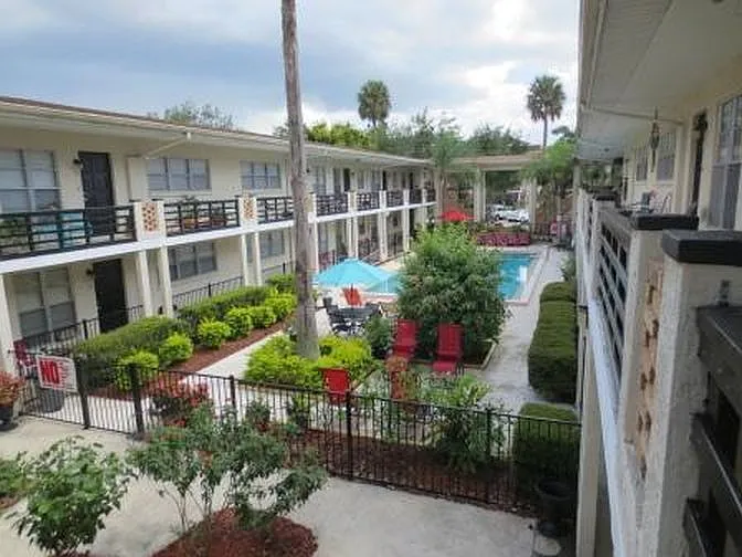 Delaney Court — Photo 13