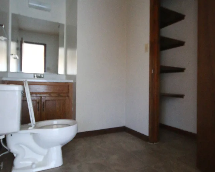 129 Williamson St SW — Photo 20
