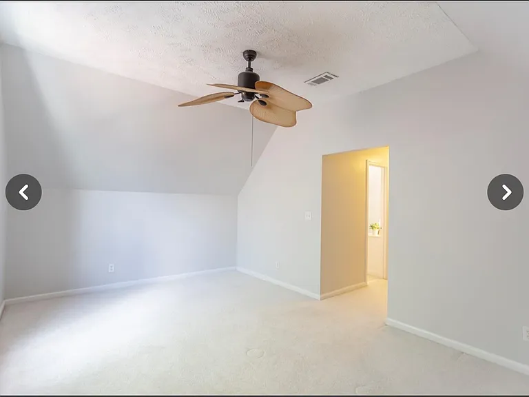 2405 College St — Photo 15