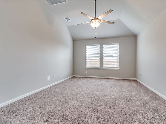 5th image of 6127 Tawakoni Ln