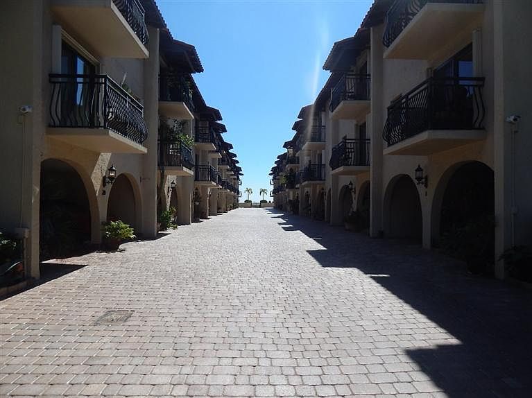 1st image of 1616 E Atlantic Blvd #4