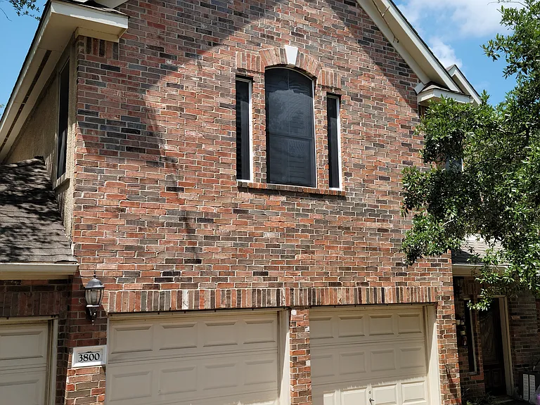 3800 Mira Vista Dr — Photo 1
