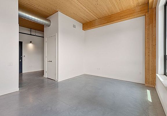 5th image of 360 Wythe Ave APT 409