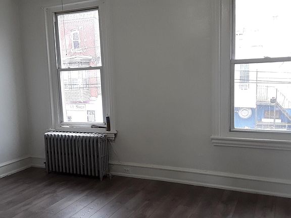 3rd image of 2804 Cecil B Moore Ave #2F