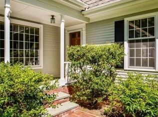 21 Heritage Dr, Dartmouth, MA 02747