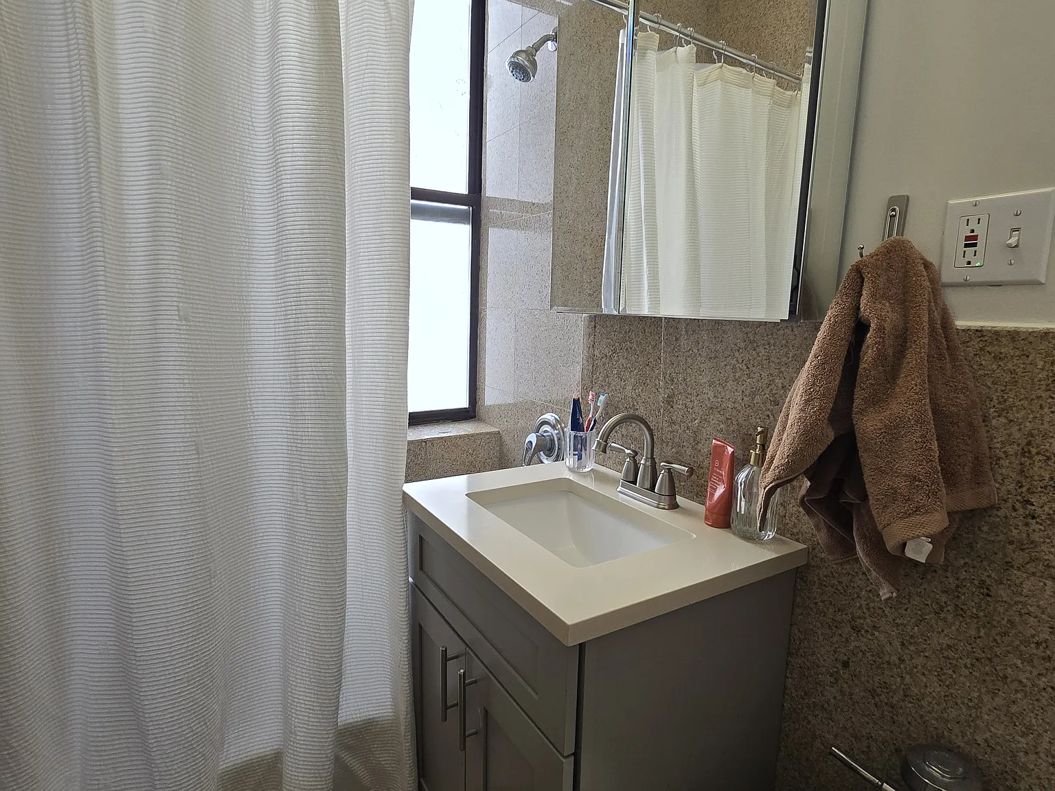 509 Cathedral Parkway — Photo 3