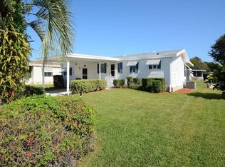 469 King Way, Tavares, FL 32778