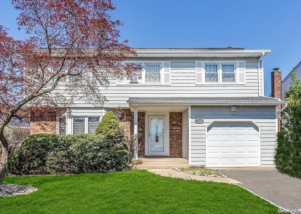 1st image of 1305 Prospect Avenue