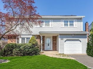 1305 Prospect Ave, East Meadow, NY 11554