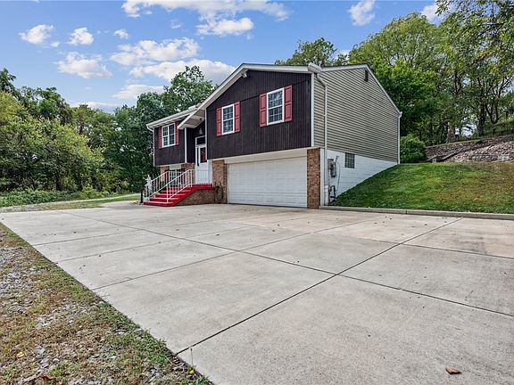 3rd image of 109 Courtney Dr