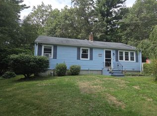40 Holly St, Oxford, MA 01540