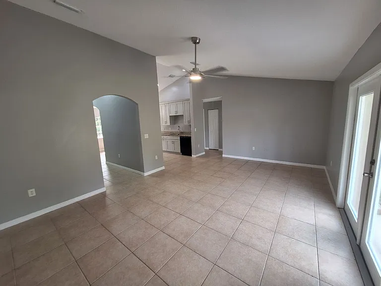 1220 Waycross St — Photo 10