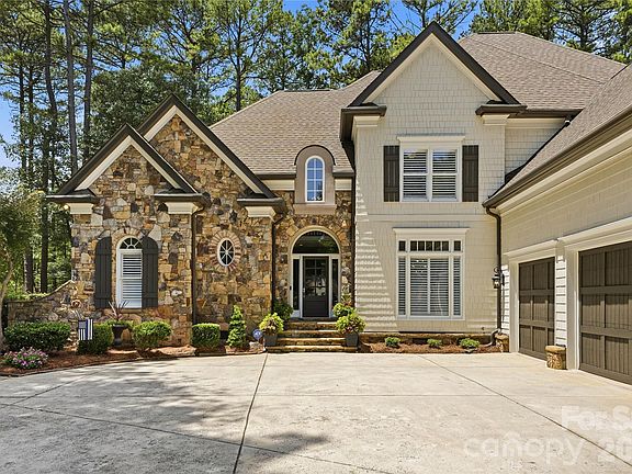 3rd image of 103 White Crest Ct