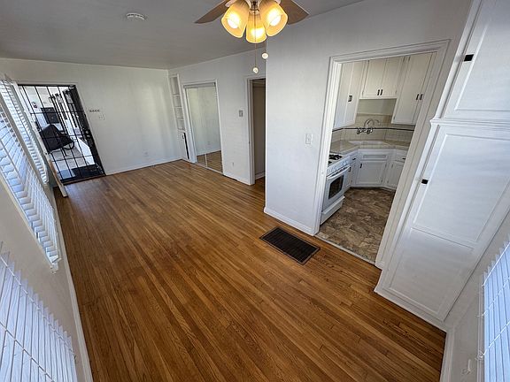 3rd image of 5279 E The Toledo APT 4