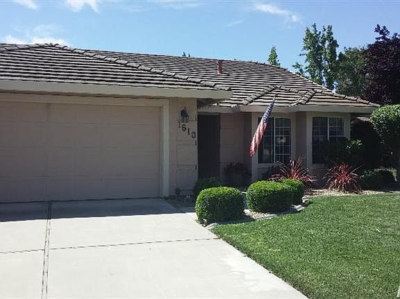 2nd image of 1610 Gardenia Ct