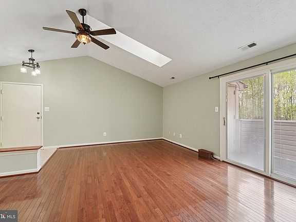 3rd image of 216 Long Cove Ln #J