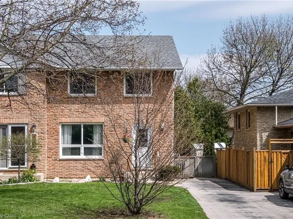 255 Magnolia Dr, Hamilton, ON L9C 6R4