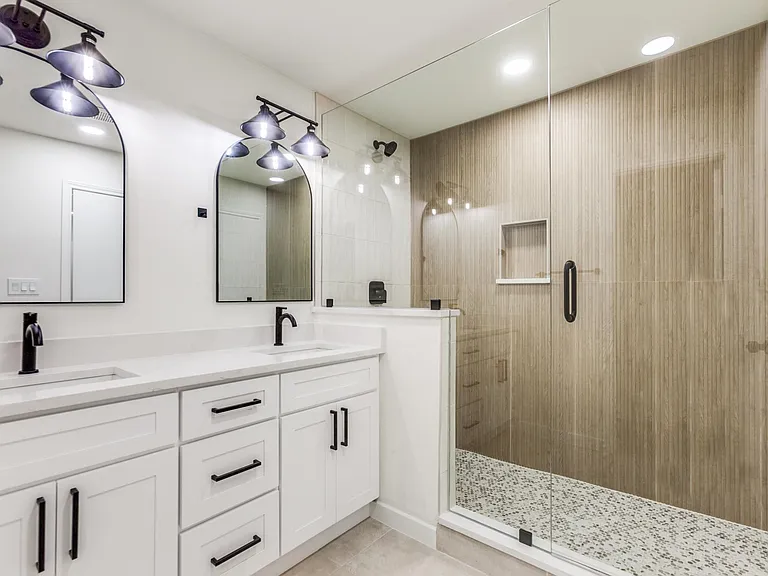2822 Clear Springs Dr — Photo 1