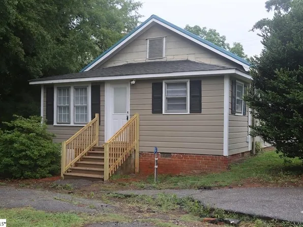 190 S Cash Ave, Chesnee, SC 29323