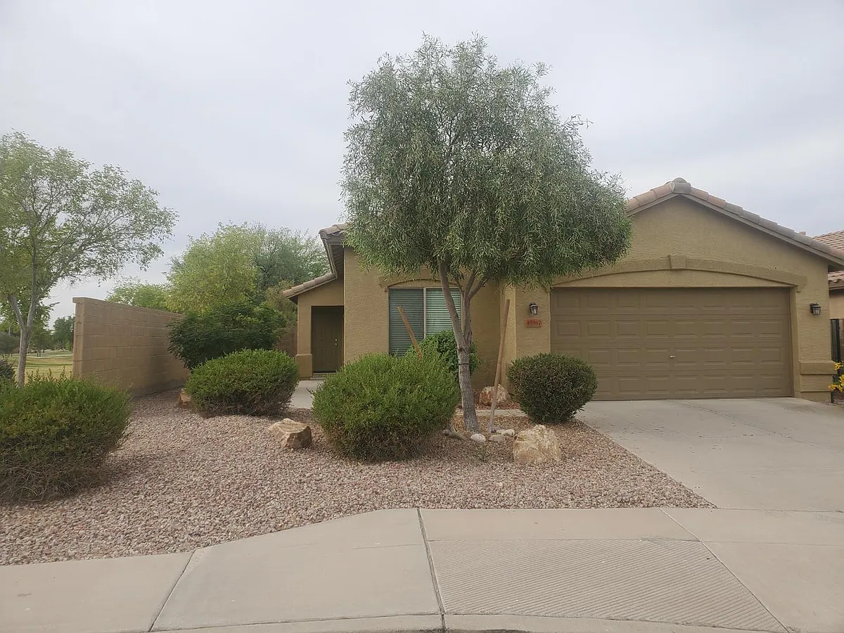 Building Photo - 45967 W Starlight Dr