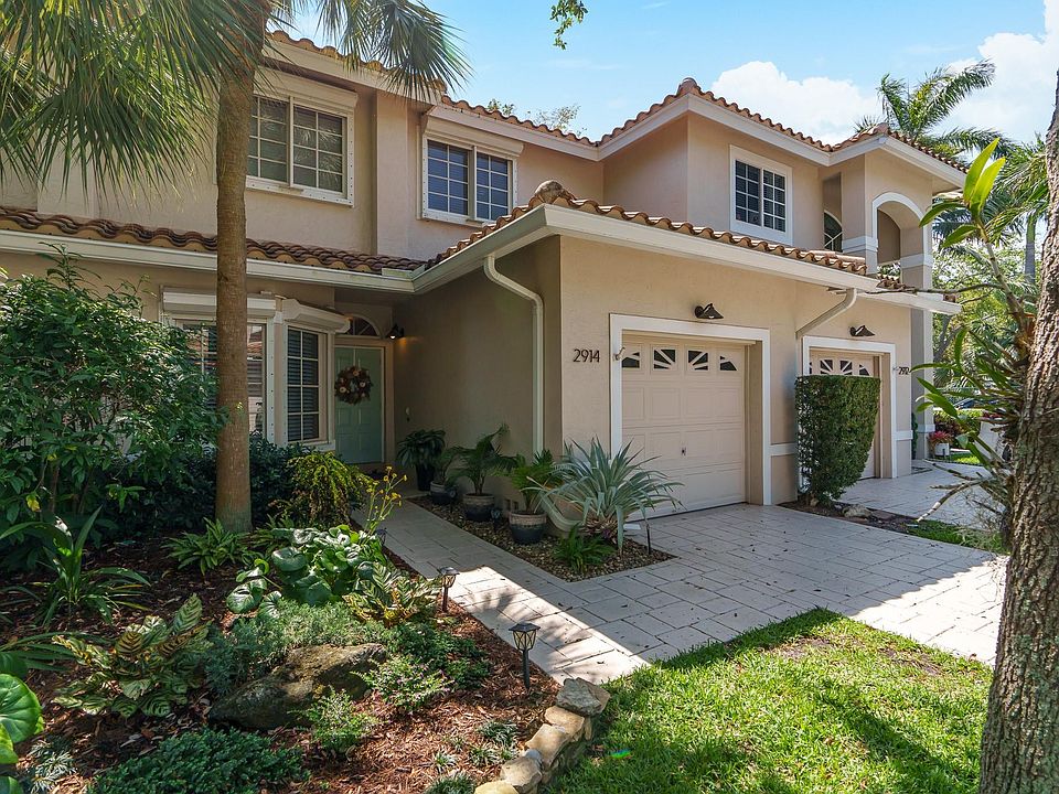 1st image of 2914 Port Royale Lane #2914
