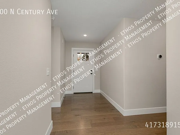 700 N Century Ave — Photo 18