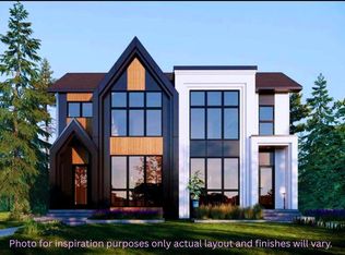 2105A E 7th St NE, Calgary, AB T2E4C7