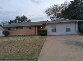 818 Emberwood Dr, Dallas, TX 75232