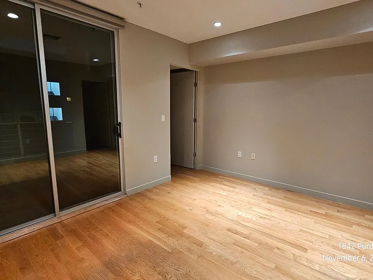 1842 Purdue Ave #208 — Photo 4