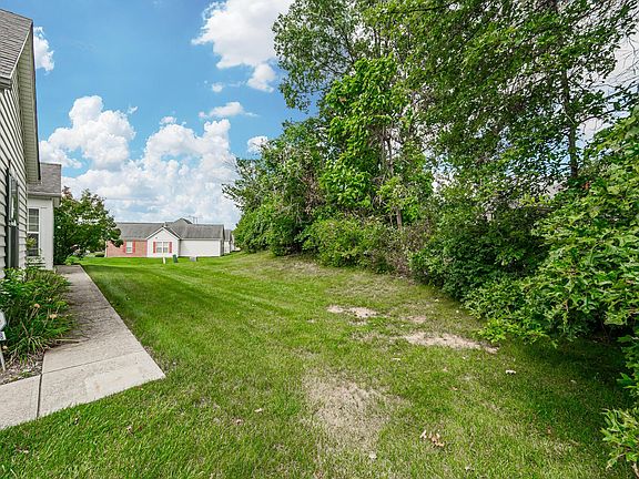 3rd image of 5988 Naughten Pond Dr
