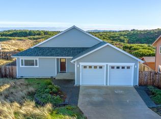 1357 Strawberry Dr SW, Bandon, OR 97411