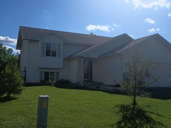 236 Ash St E, Annandale, MN 55302