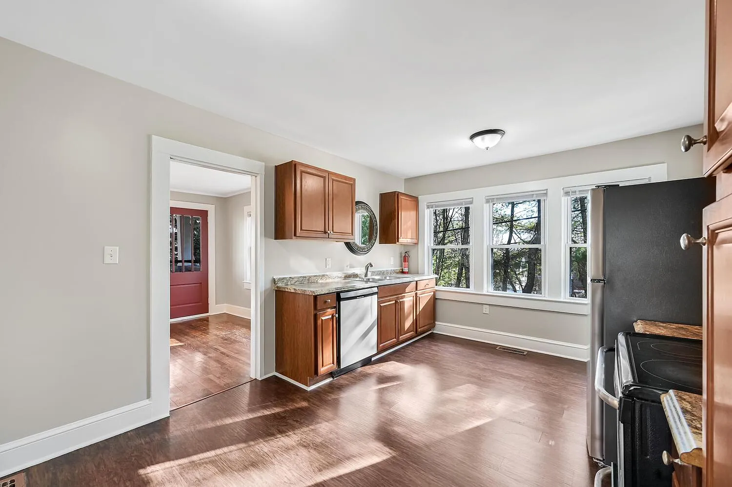 2 bed, 1016 sqft, $5,100 — Photo 3