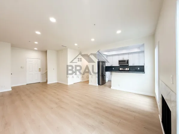 MOORPARK, 11035 Moorpark St APT 202, North Hollywood, CA 91602