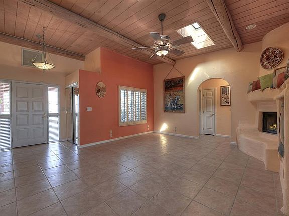 3rd image of 14221 N El Pueblo Blvd