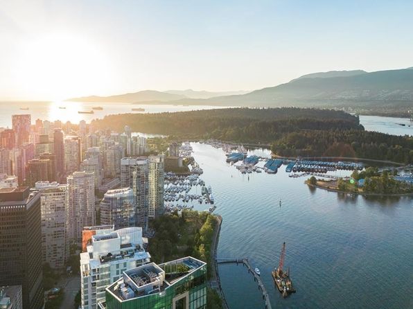 1077 Cordova St W PENTHOUSE 4201, Vancouver, BC V6C 2C6