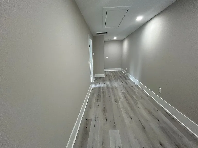 2510A Senate St — Photo 15