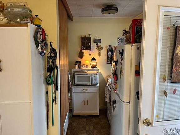 5th image of 104 Park Dr