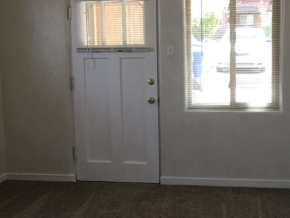 2nd image of 637 Adams St NE #B