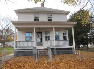 25 Chainey St, Seekonk, MA 02771