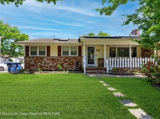 90 Shell St, Beachwood, NJ 08722