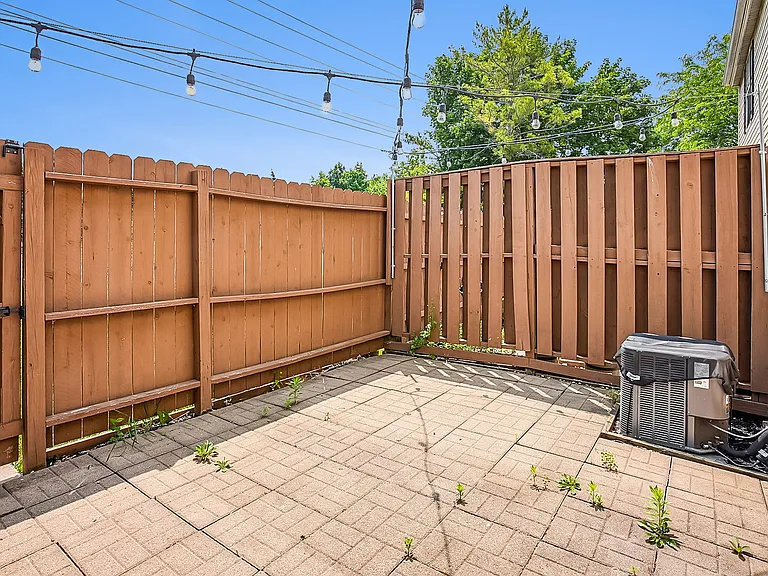 4841 Stoneybrook Blvd — Photo 22