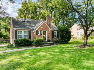 8309 W 60th St, Overland Park, KS 66202